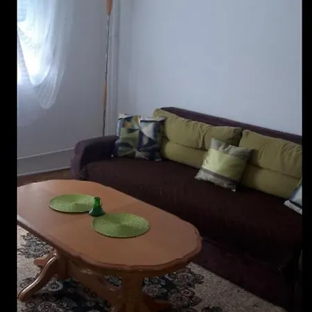 Opremljen Stan Na Alipasin Polju