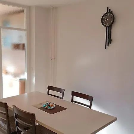 Opremljen Stan Na Alipasin Polju *